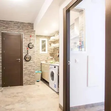 Apartment Little Sunny House 1 *